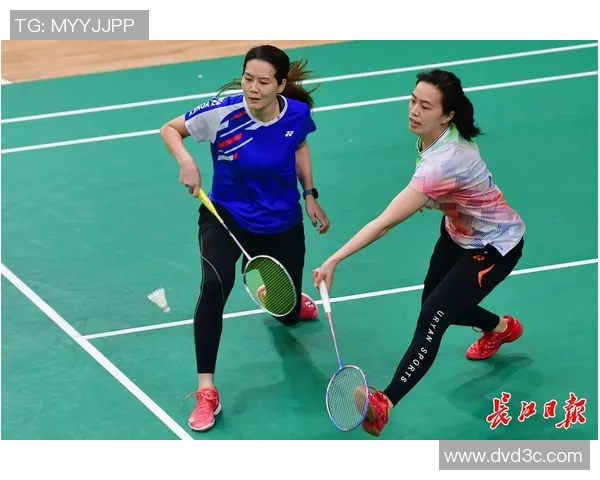 广州羽毛球队与南京羽毛球队赛后复盘分析比赛经验与战术调整 广州羽毛球队与南京羽毛球队赛后复盘分析比赛经验与战术调整